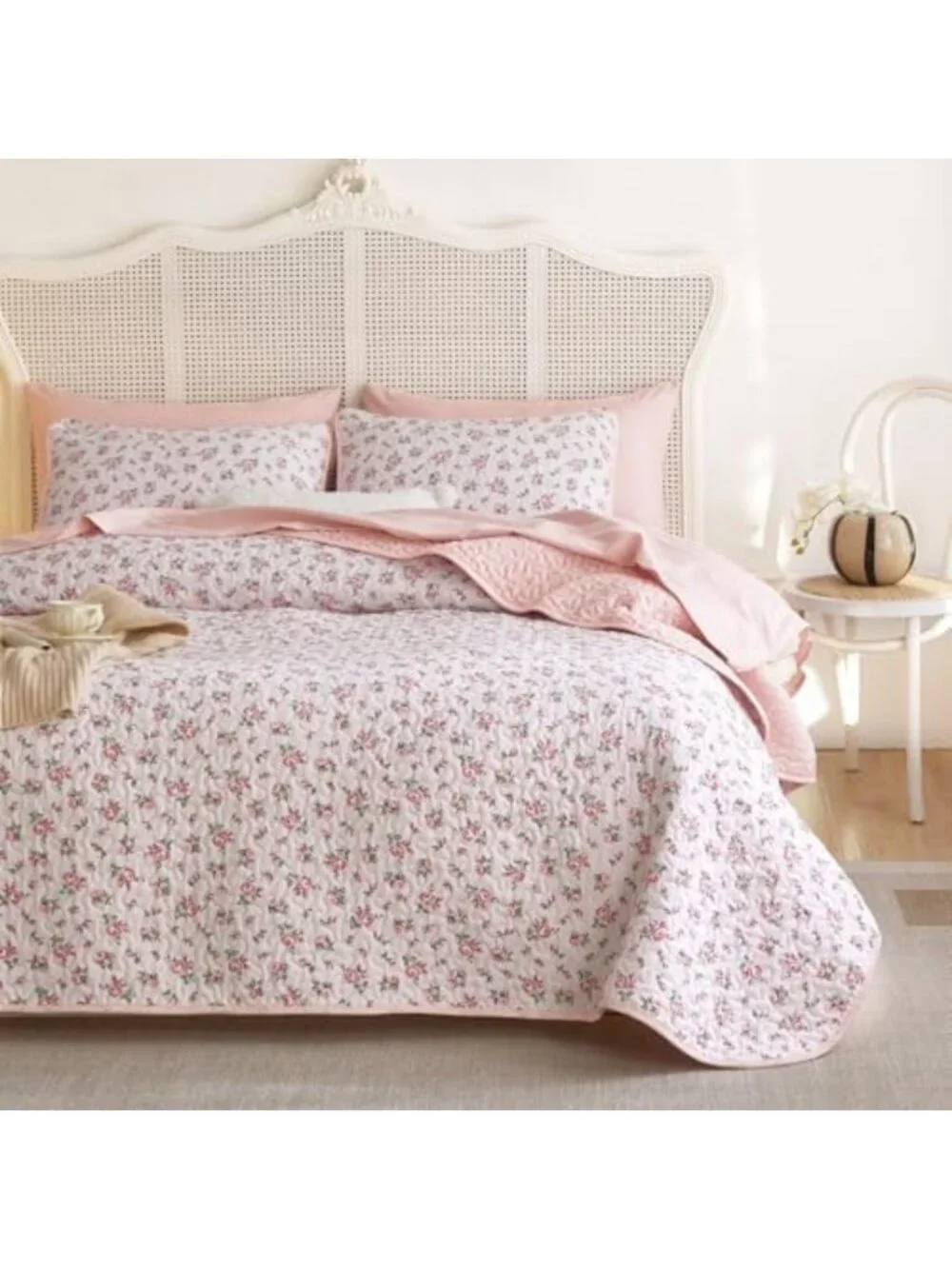 Floral Quilt Set - Cottagecore Shabby Chic Reversible Bedspread, Pink